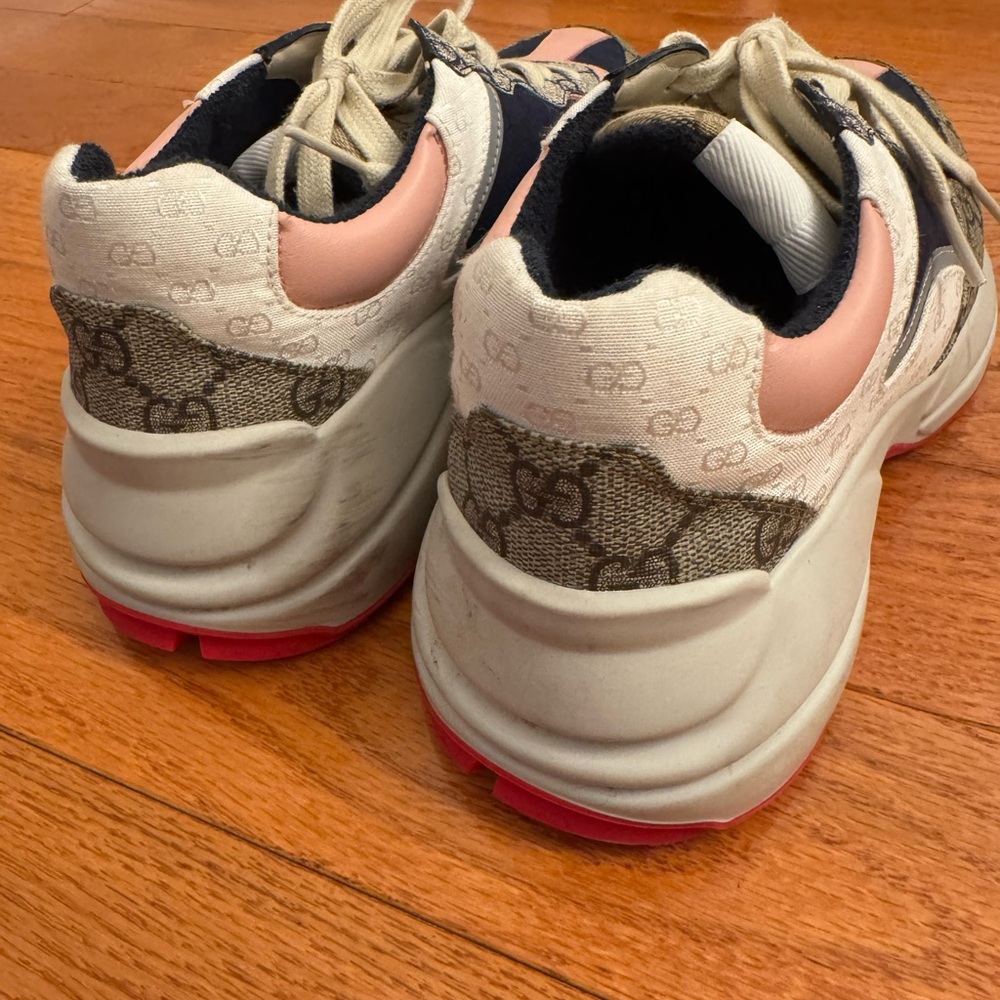 Gucci Multicolor GG Supreme Lace-Up Sneakers - Picture 7 of 7